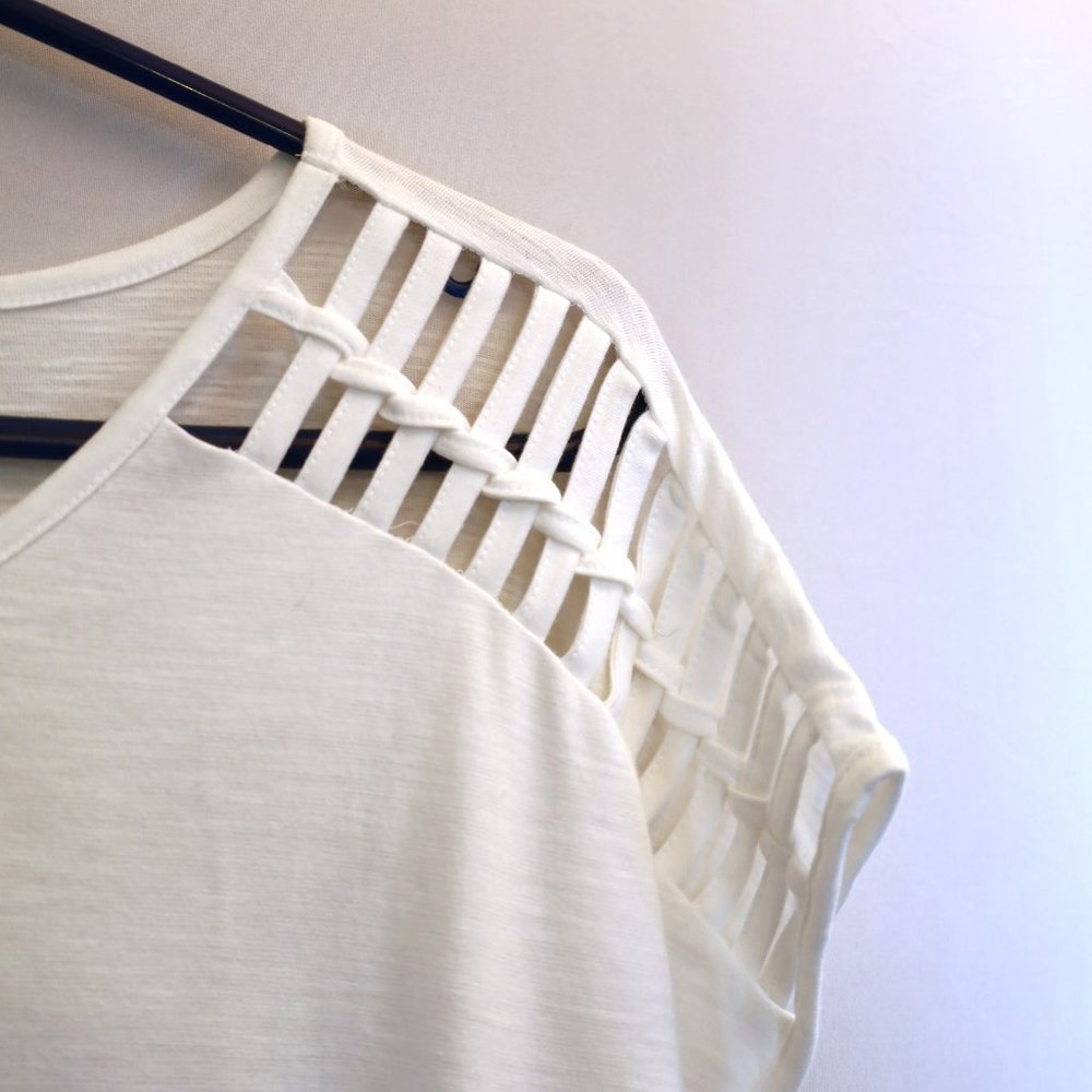 Christopher & Banks White Blouse - Picture 2 of 4